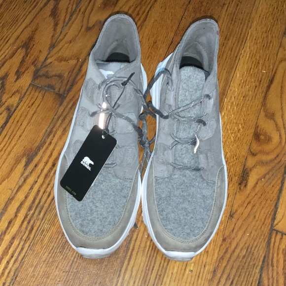 SOREL Kinetic Breaktru Caribou Gray Sneaker Boots Rugged Outsoles - Picture 10 of 10